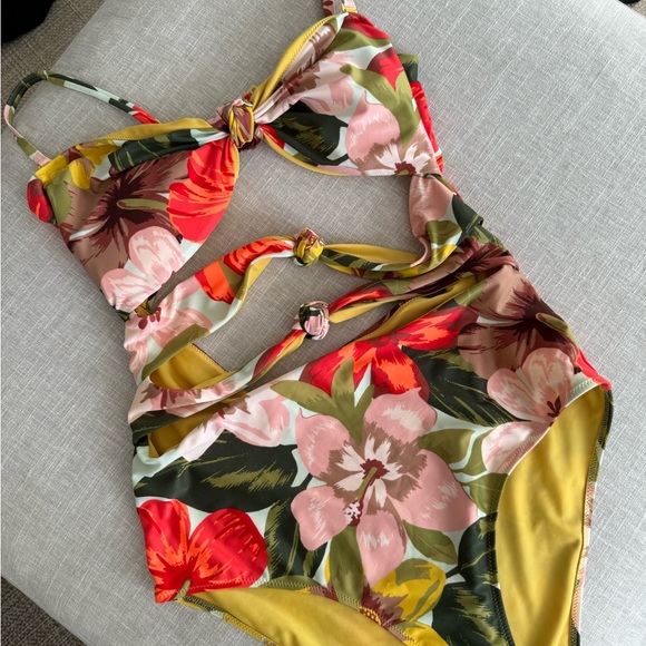 Aerie Swimsuit - Picture 2 of 6